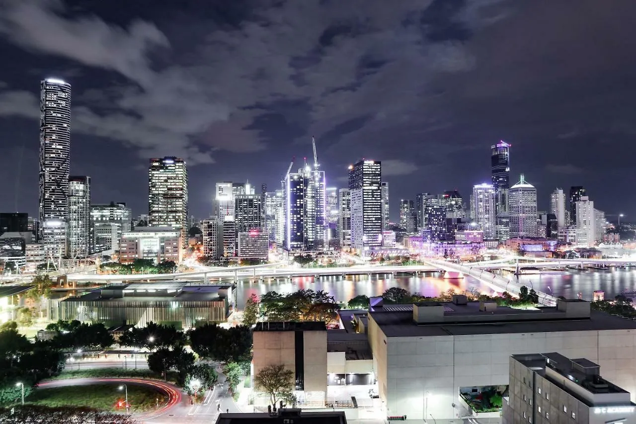 Aparthotel Serain Residences On Hope Street Brisbane